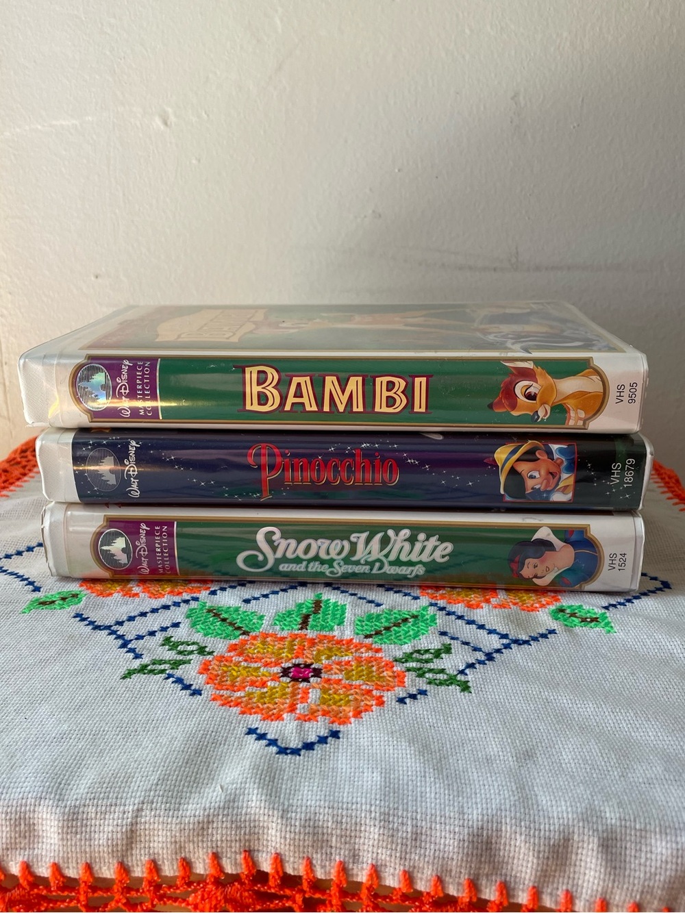Classic Disney Clamshell VHS Bundle